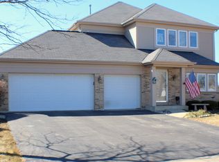 1106 Waverly Dr, Lake Villa, IL 60046
