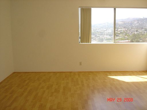 5th image of 1733 Lucile Ave APT 07