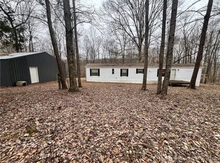 6903 S Loy Rd, Pekin, IN 47165