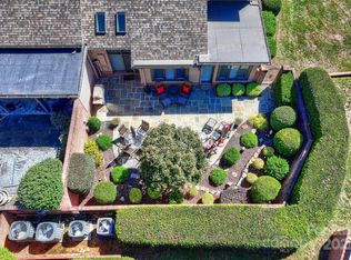 5636 Ballinard Ln, Charlotte, NC 28277