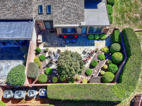 5636 Ballinard Ln, Charlotte, NC 28277