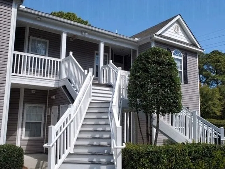674 Algonquin Dr #2H — Photo 2