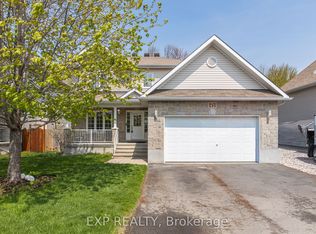 42 Oasis St, Russell, ON K0A2M0