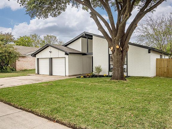 3rd image of 7232 Echo Hill Dr