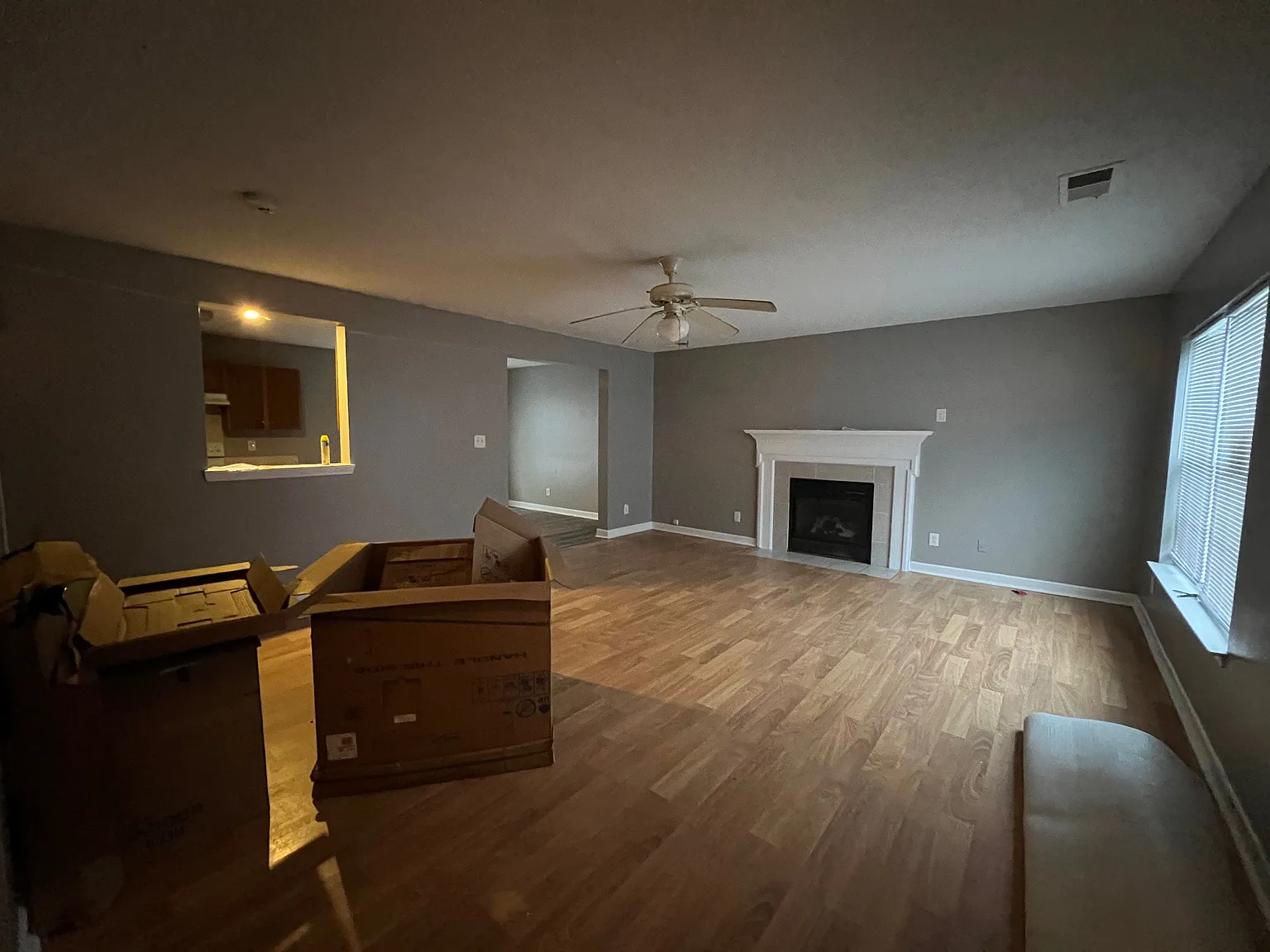 3 bed, 2.5 bath, 1456 sqft, $1,850 — Photo 2
