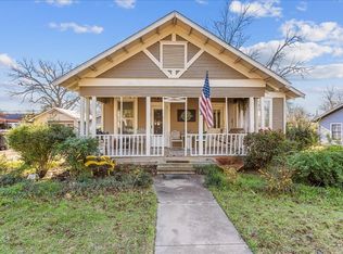 805 College St, Cleburne, TX 76033