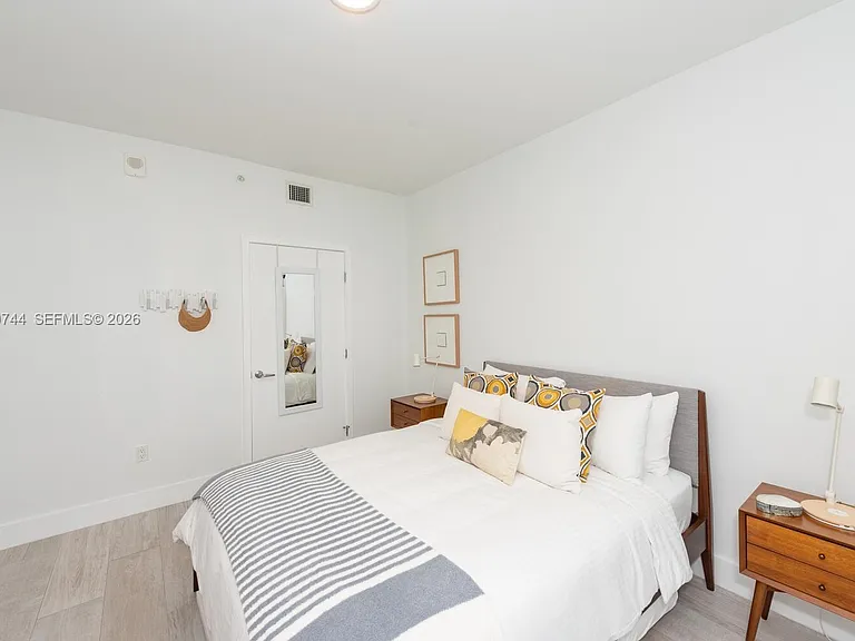 16385 Biscayne Blvd #2304 — Photo 21