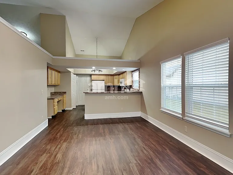 7818 Bent Willow Dr — Photo 4