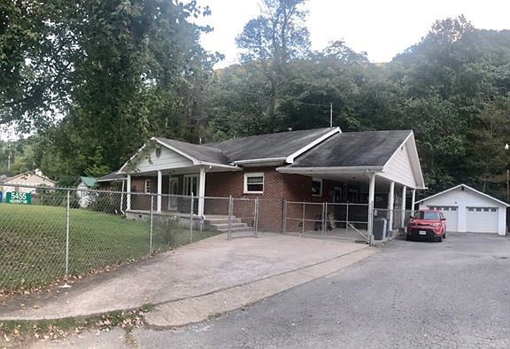 2nd image of 5455 Highway 160 S