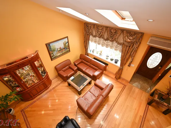 47 Gaylord Drive North image 8 of 21