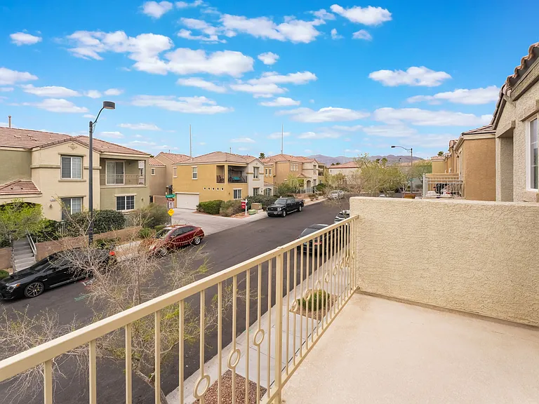 9132 Gabardine Ave — Photo 22