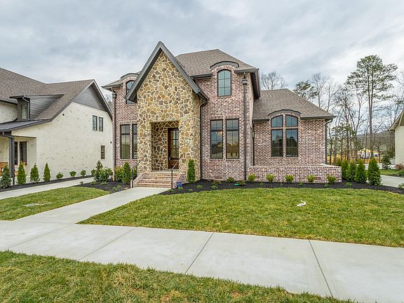 4th image of 9388 Calder Cir #10