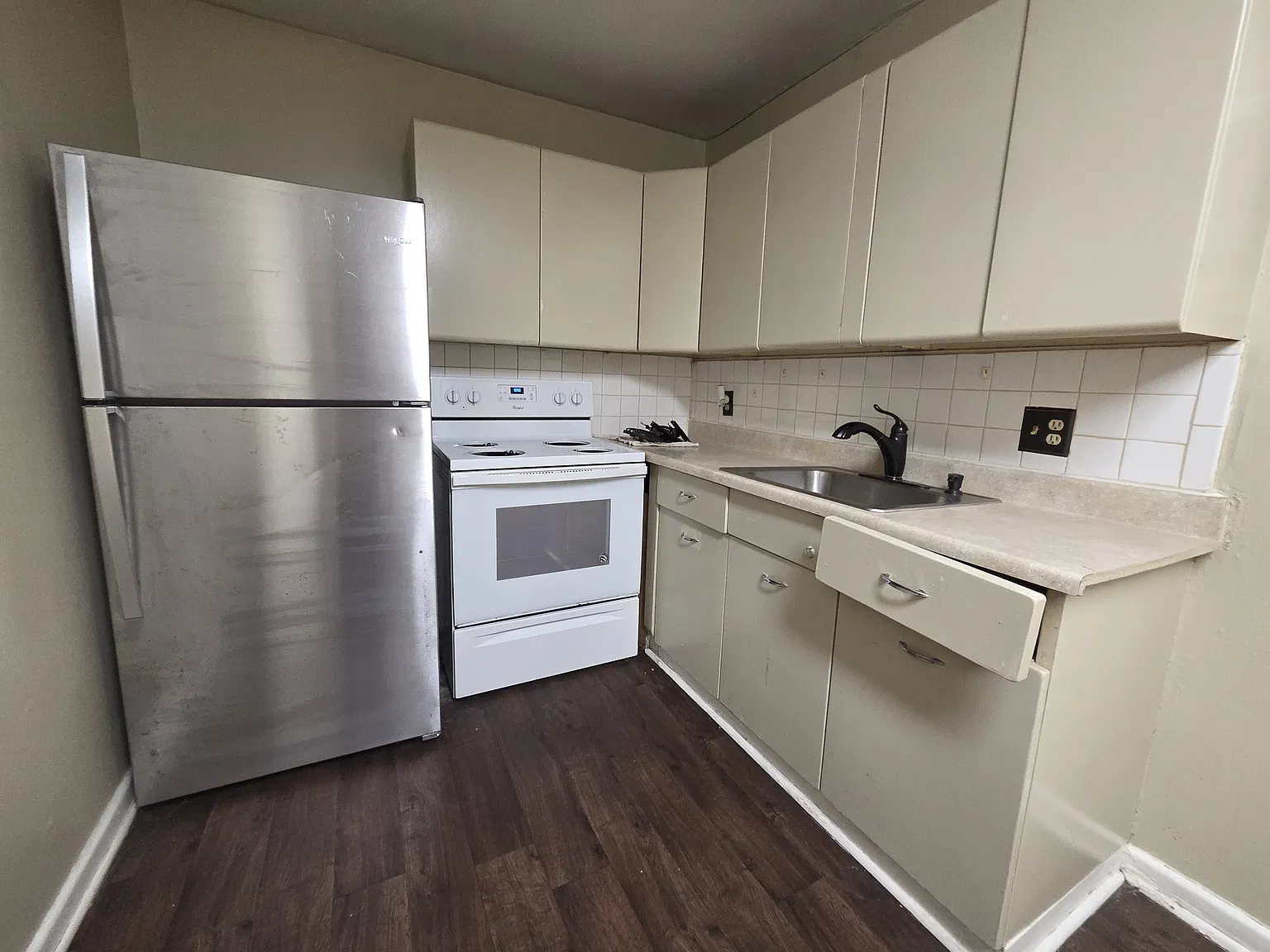 1 bed, 600 sqft, $850 — Photo 2