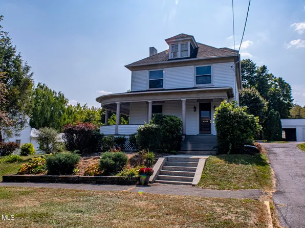 631 W 3rd St, Williamsburg, PA 16693