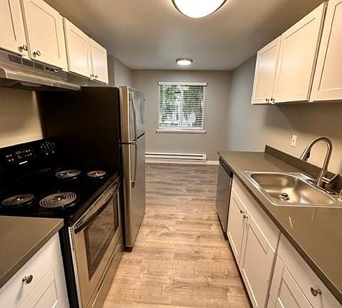 3rd image of 1025 Neil St NE #27