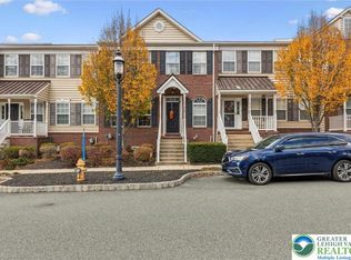 2128 Danville Dr, Pennsburg, PA 18073