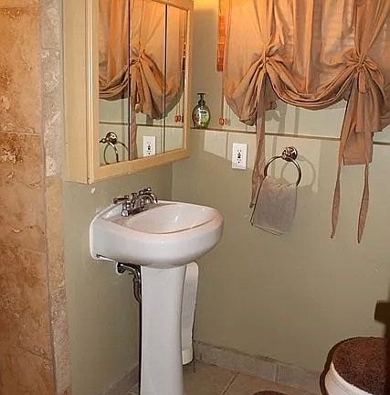 5th image of 2039 W Camelot Way #1