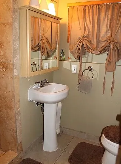 2039 W Camelot Way #1 — Photo 5