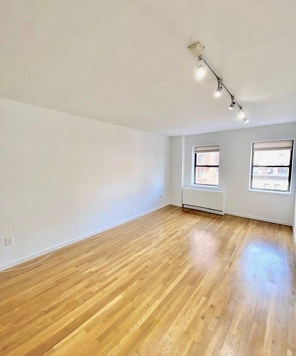 1st image of 186 W 80th St APT 6E