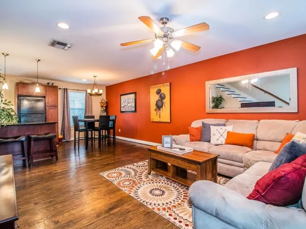 2824 Minert St, Dallas, TX 75219