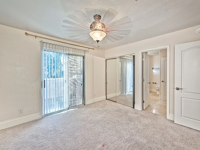 2175 Fountain Springs Dr — Photo 16