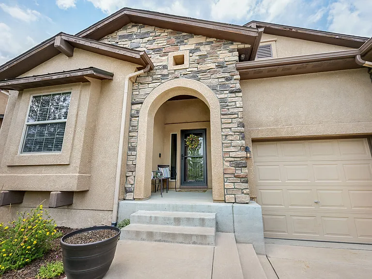 6134 Rennert Dr — Photo 1