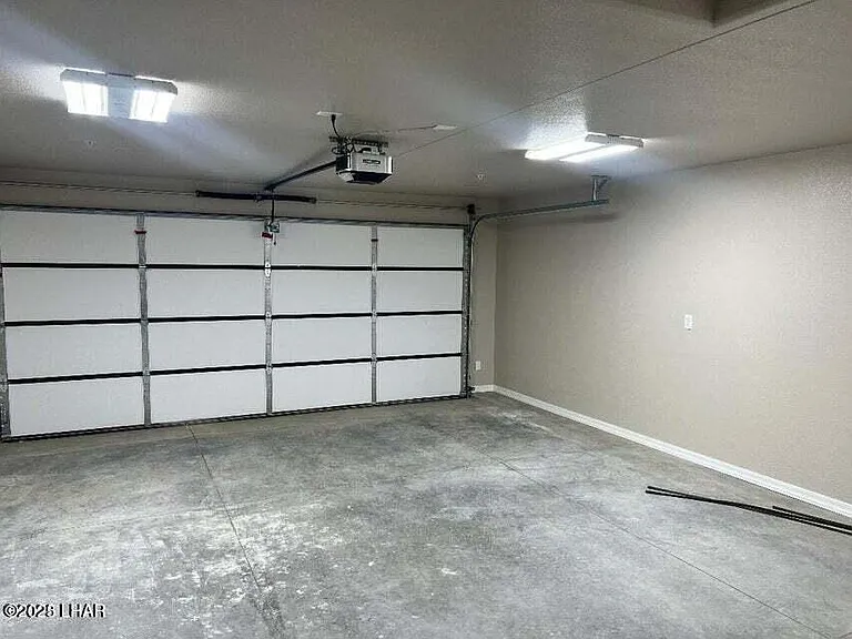 2425 Cloverlawn Dr #101 — Photo 17