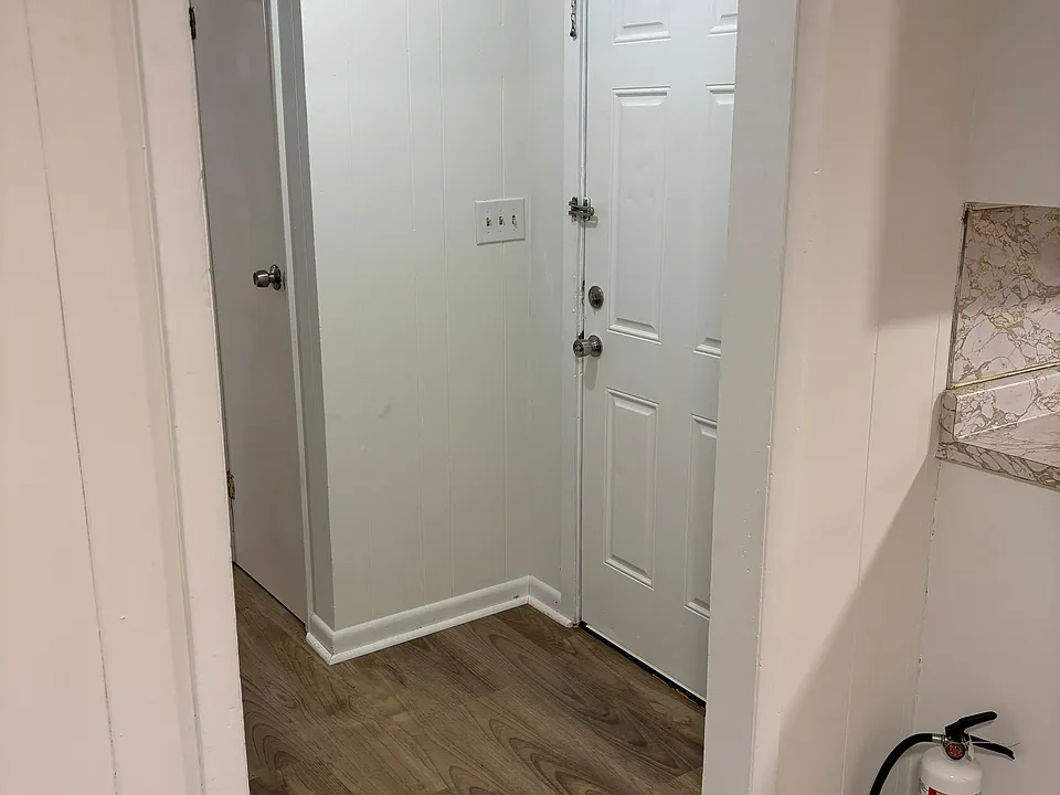 8 N West Blvd #1