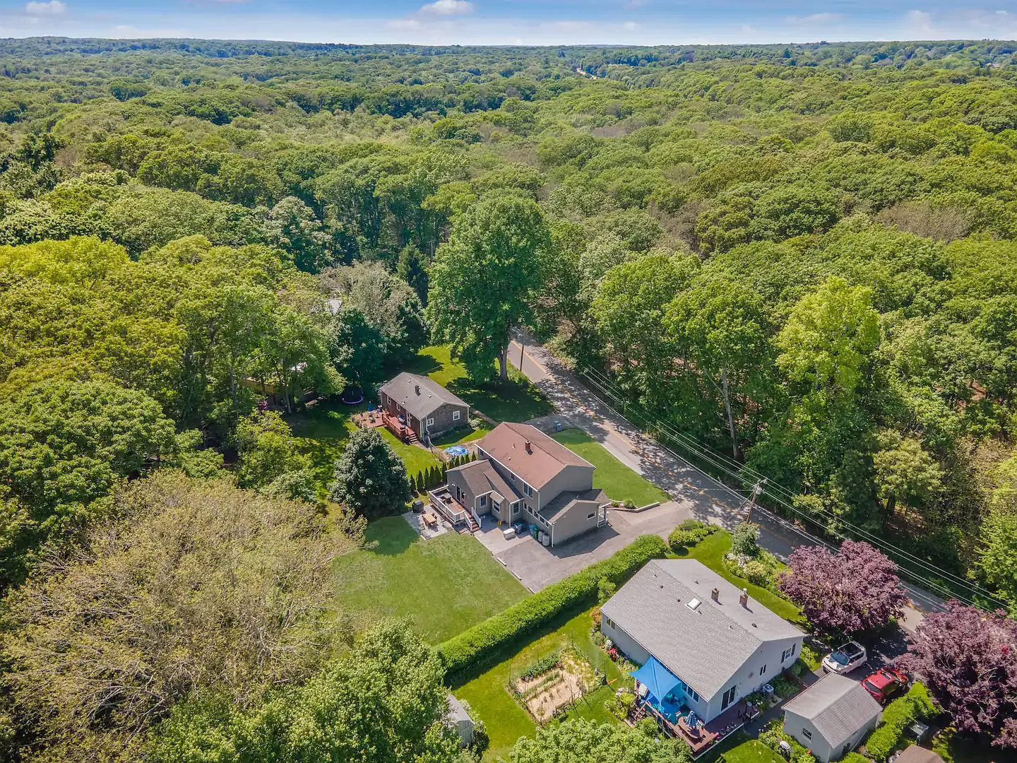 6 bed, 2400 sqft, $6,000 — Photo 4