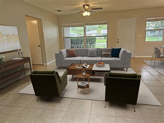 3rd image of 409 KERRY DRIVE
