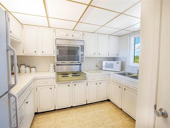 5th image of 1200 N Shore Dr NE Unit 511