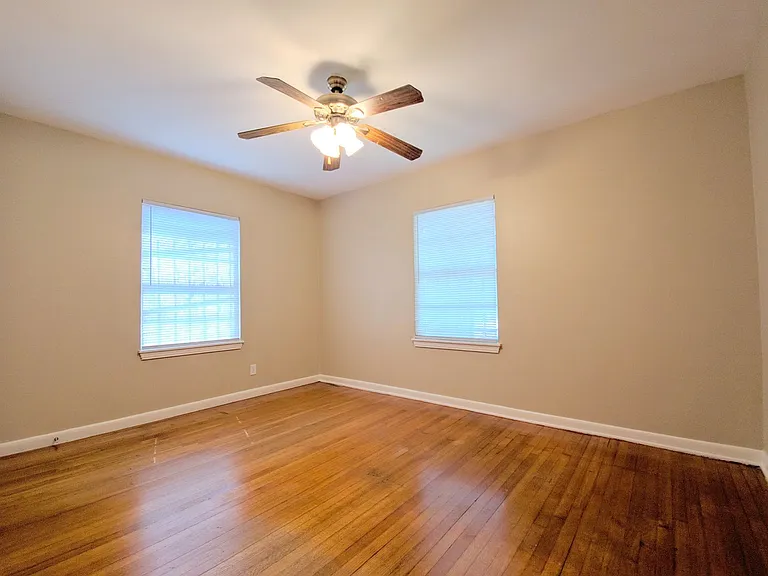 1223 Shawnee St — Photo 11