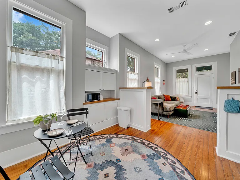 210 Sadie St — Photo 4