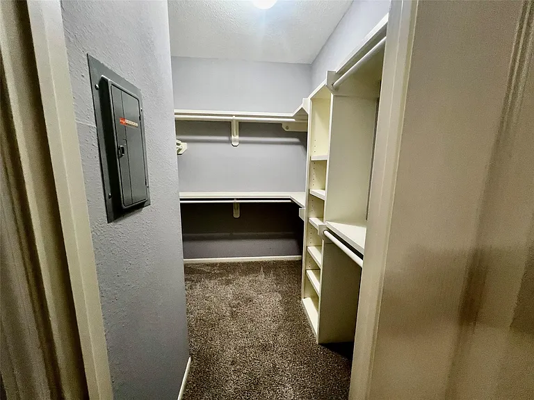 3100 Walnut Bend Ln #123 — Photo 4