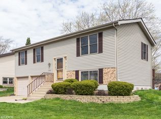 19938 S Sycamore Dr, Frankfort, IL 60423