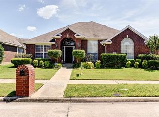 4207 Honeysuckle Dr, McKinney, TX 75070
