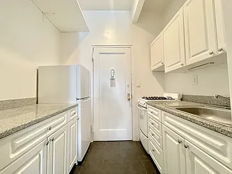 Rented by Nolita Group