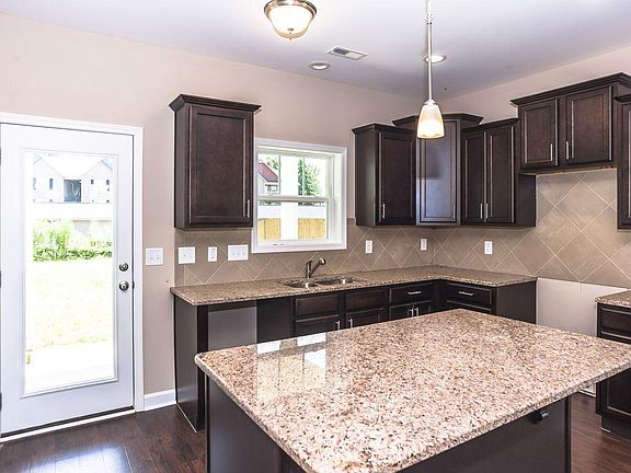 008 Kitchen Compressed