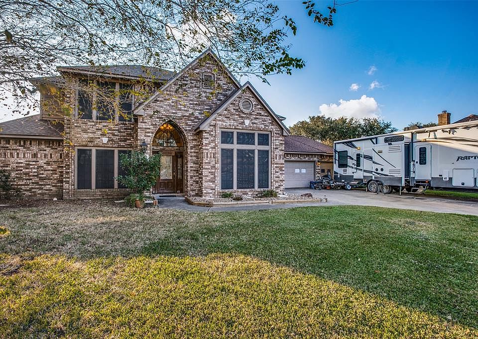 1st image of 103 Peppermint Dr