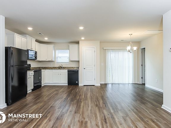 5th image of 366 Armistead Ct