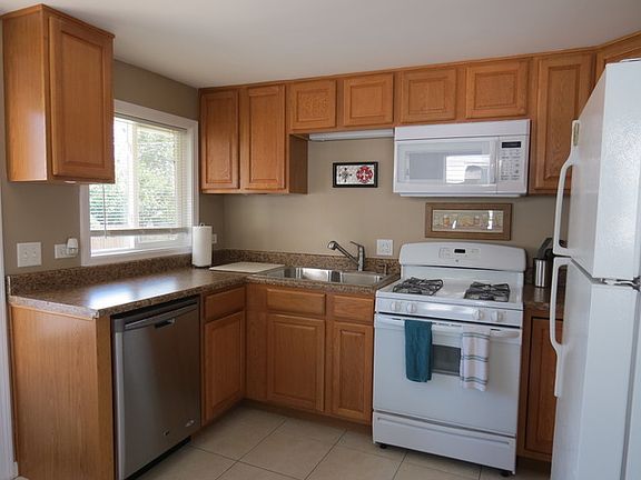 4th image of 9009 S Komensky Ave #9009