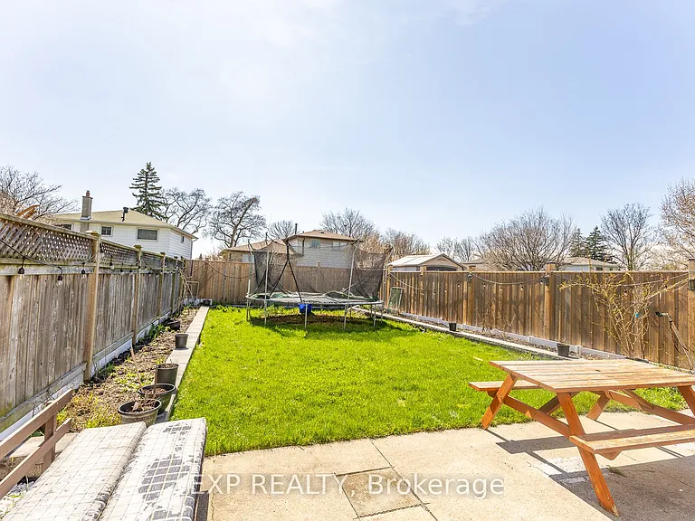 3270 Klaiman Dr — Photo 42