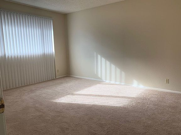 2nd image of 1763 De Marietta Ave APT 4