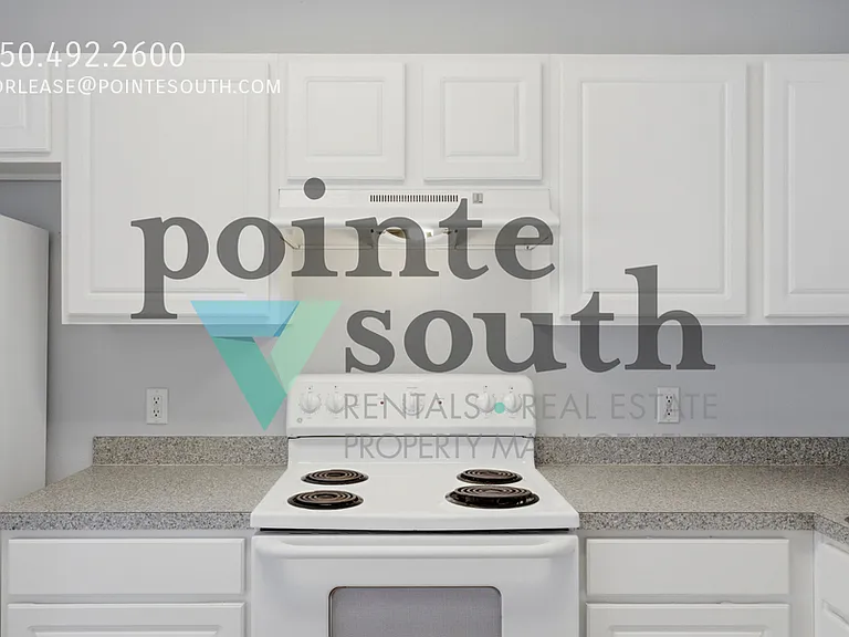 1076 Antigua Cir — Photo 4