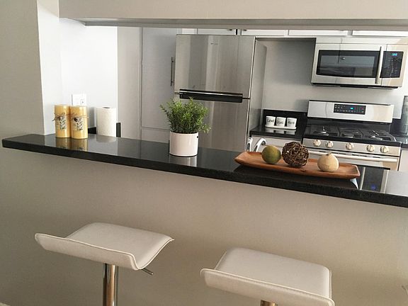 4th image of 2827 S Corning St APT 4