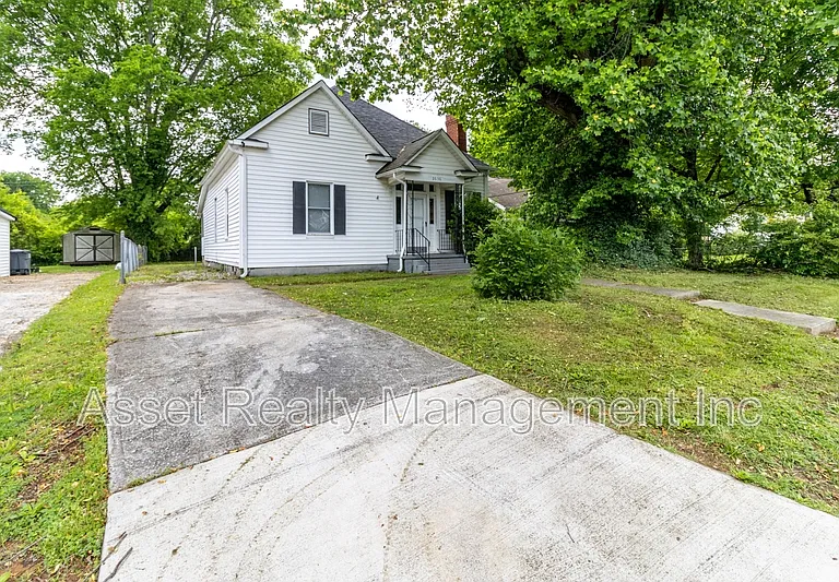 2638 Barton St — Photo 5
