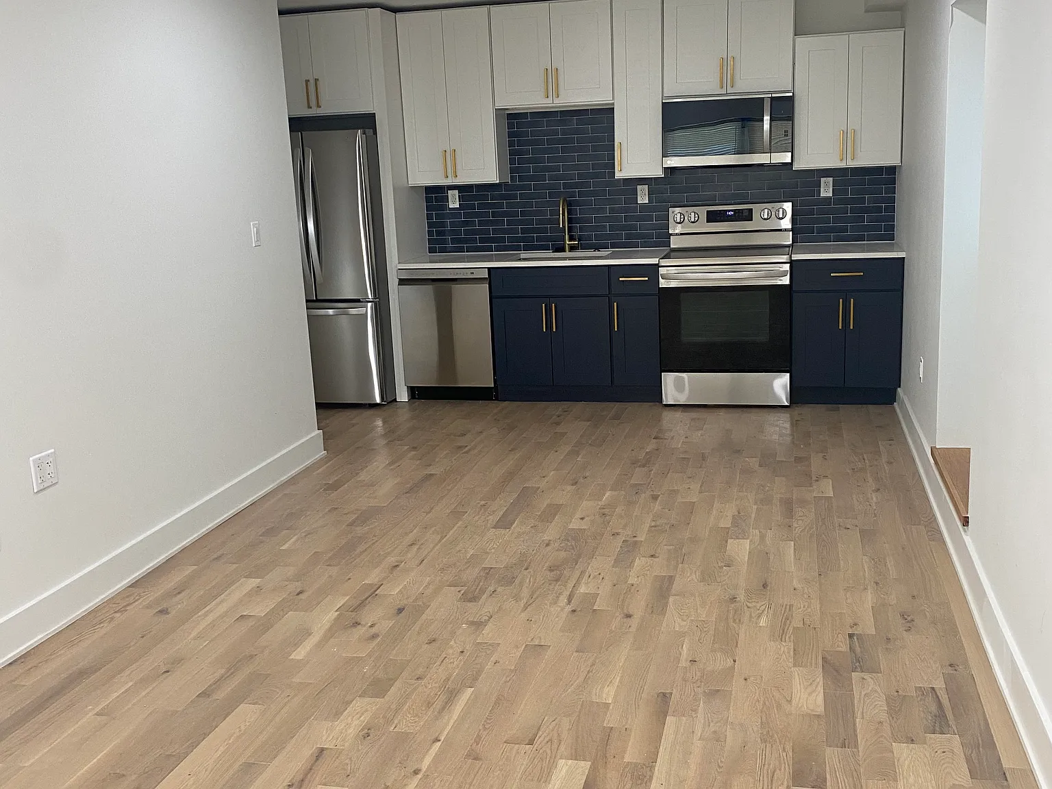 2 bed, $1,400 — Photo 4