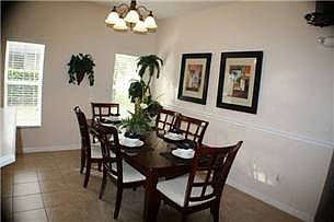 WHI4P108ND-formal-dining-area