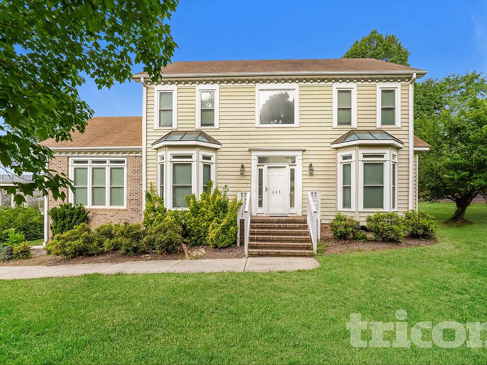 1st image of 405 Ashington Ct