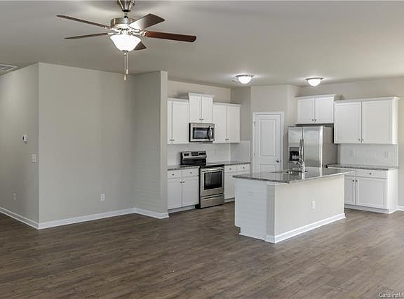 4th image of 5431 University City Blvd #7